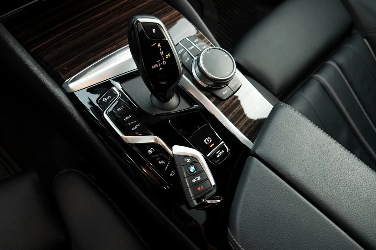 BMW 5 серії - фото 10