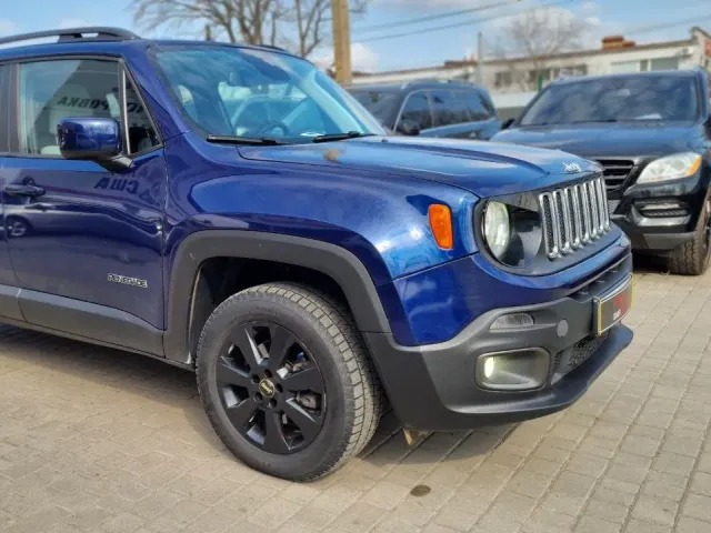 Jeep Renegade - фото 1