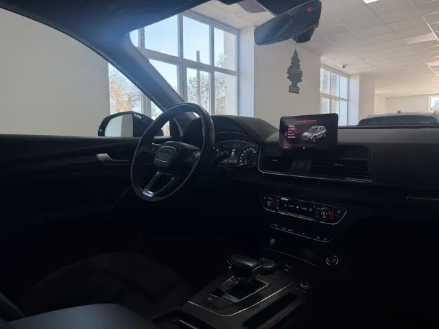 Audi Q5 - фото 5