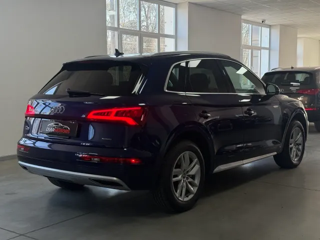 Audi Q5 - фото 4