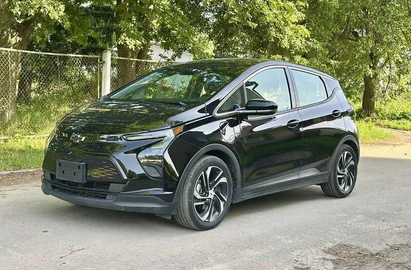 Chevrolet Bolt - фото 1