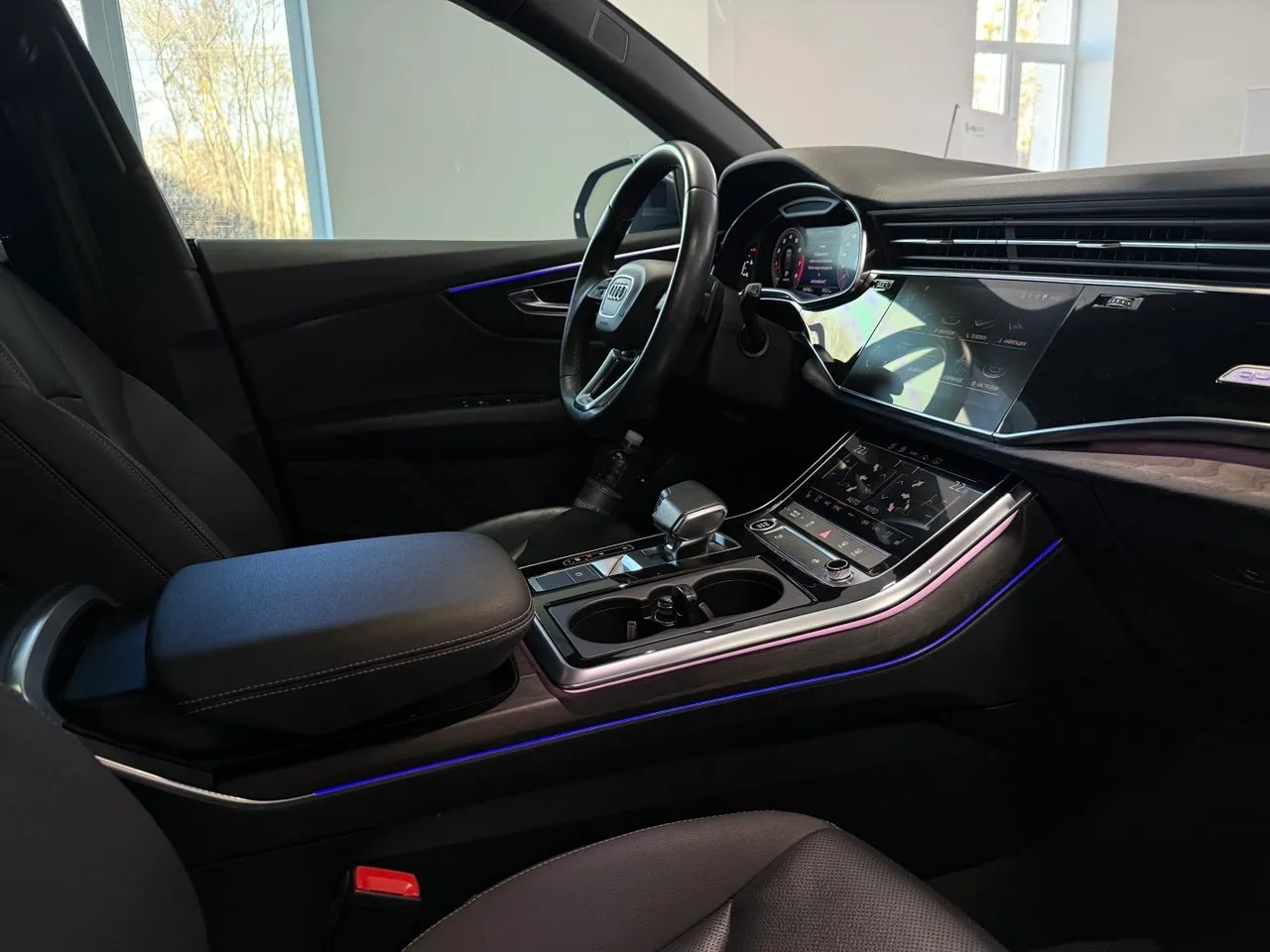 Audi Q8 - фото 9