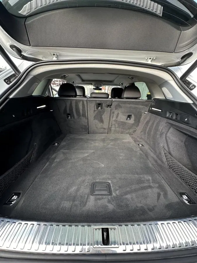 Audi e-tron - фото 12