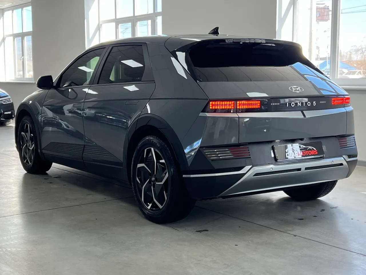 Hyundai IONIQ 5 - фото 6