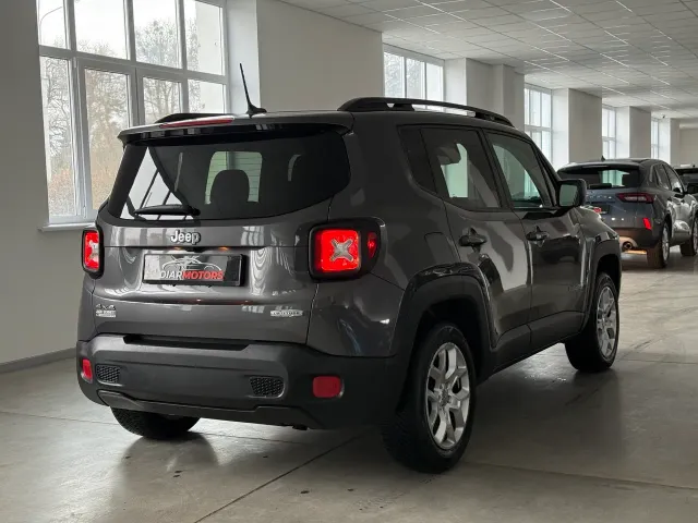 Jeep Renegade - фото 3