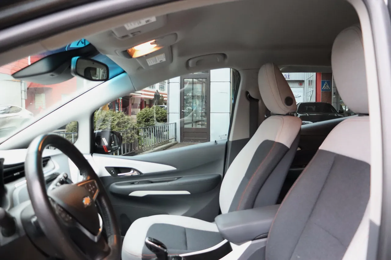 Chevrolet Bolt - фото 17