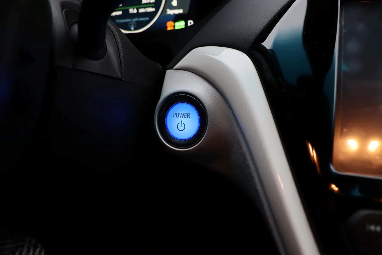 Chevrolet Bolt - фото 19