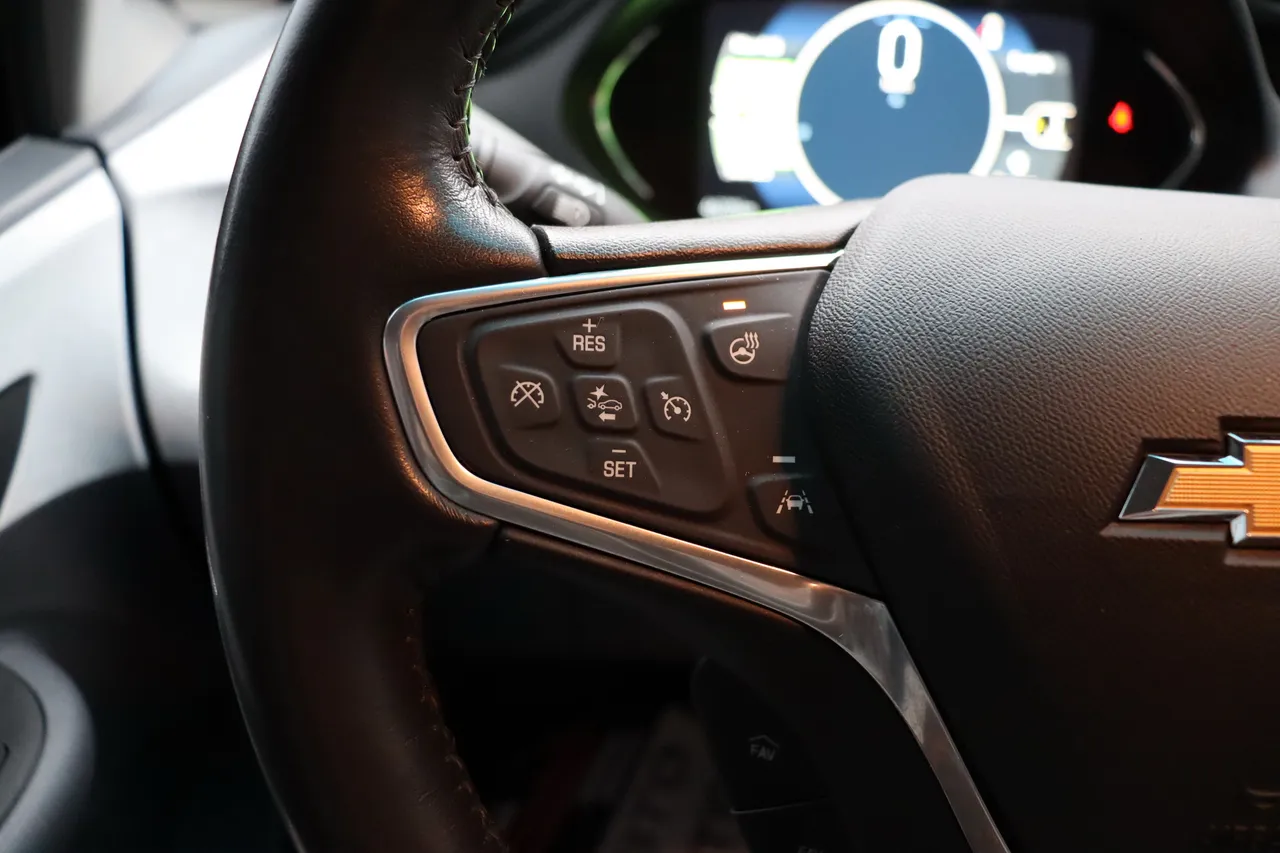 Chevrolet Bolt - фото 22