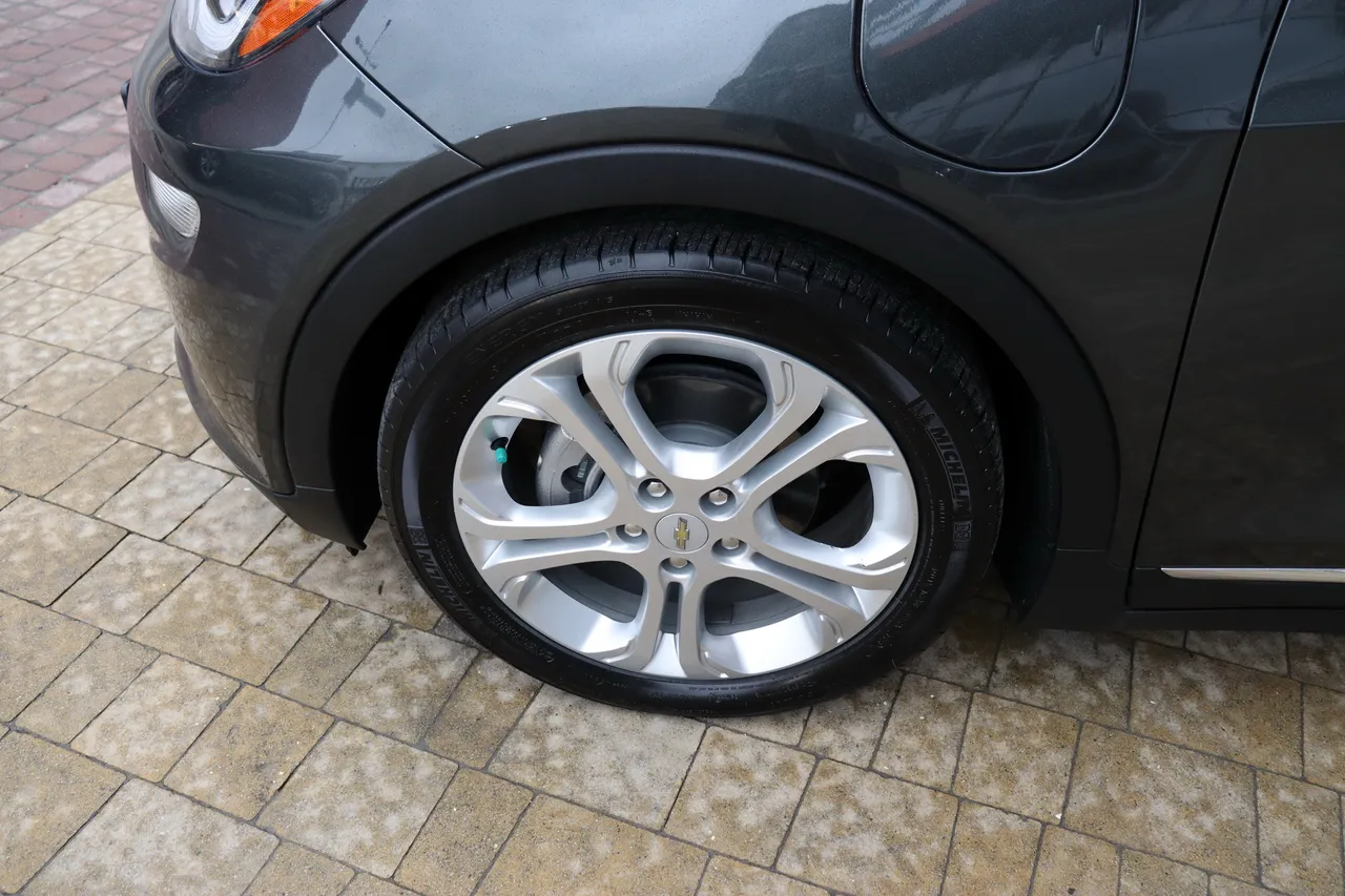 Chevrolet Bolt - фото 4