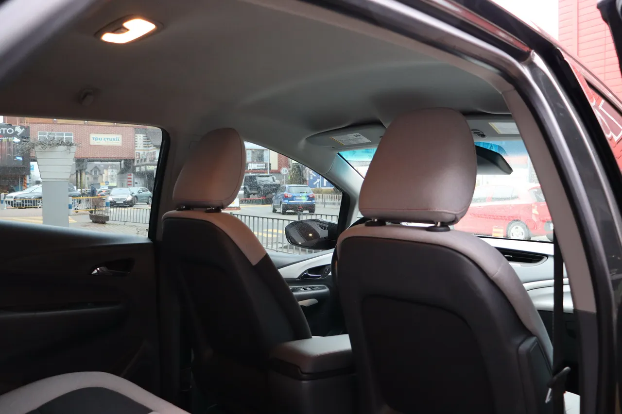 Chevrolet Bolt - фото 40