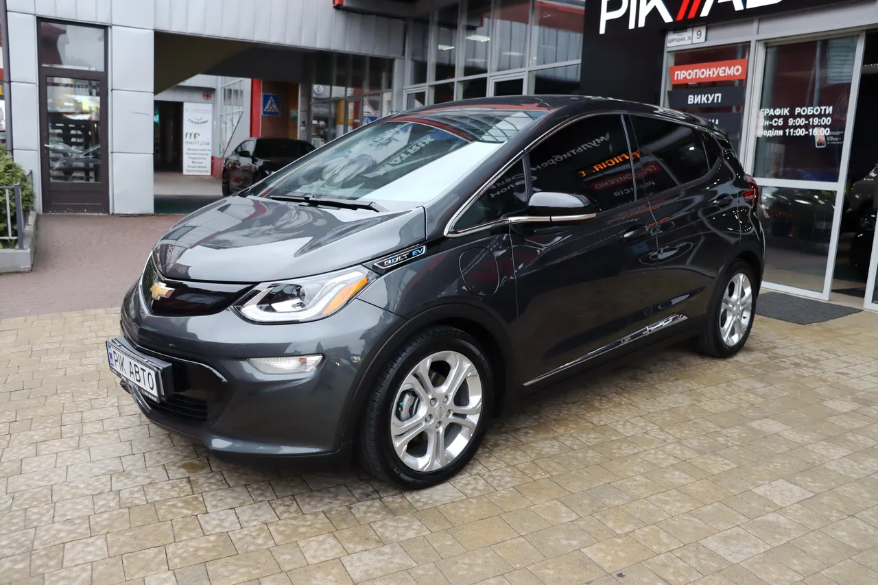 Chevrolet Bolt - фото 2