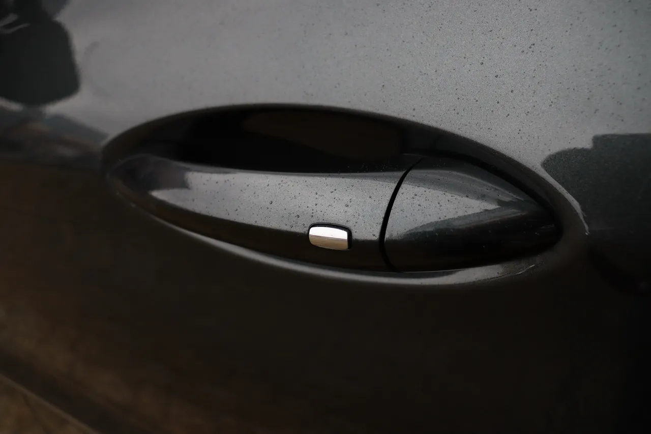 Chevrolet Bolt - фото 12