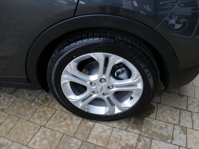 Chevrolet Bolt - фото 5