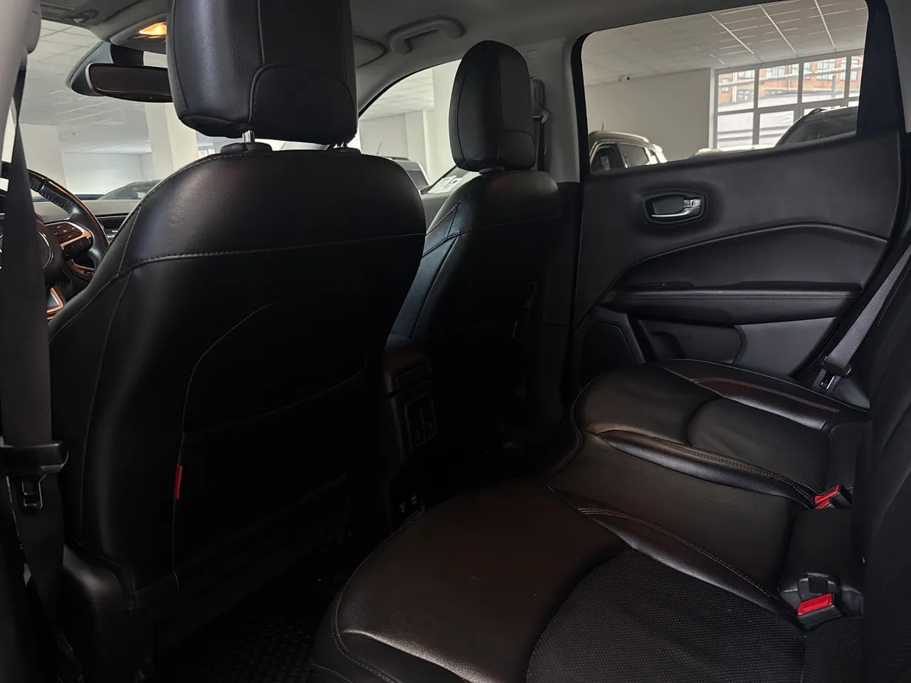 Jeep Compass - фото 15