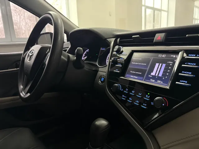 Toyota Camry - фото 5