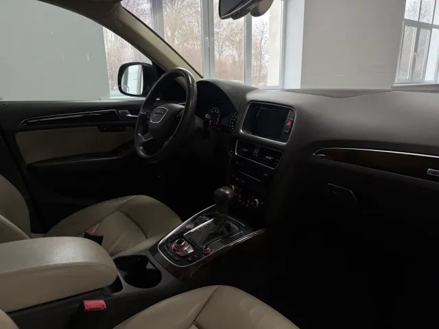 Audi Q5 - фото 5