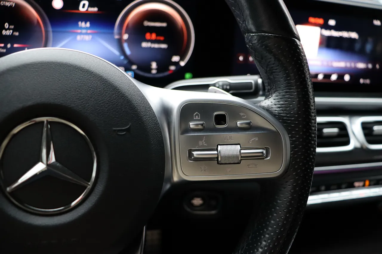 Mercedes-Benz GLE - фото 23