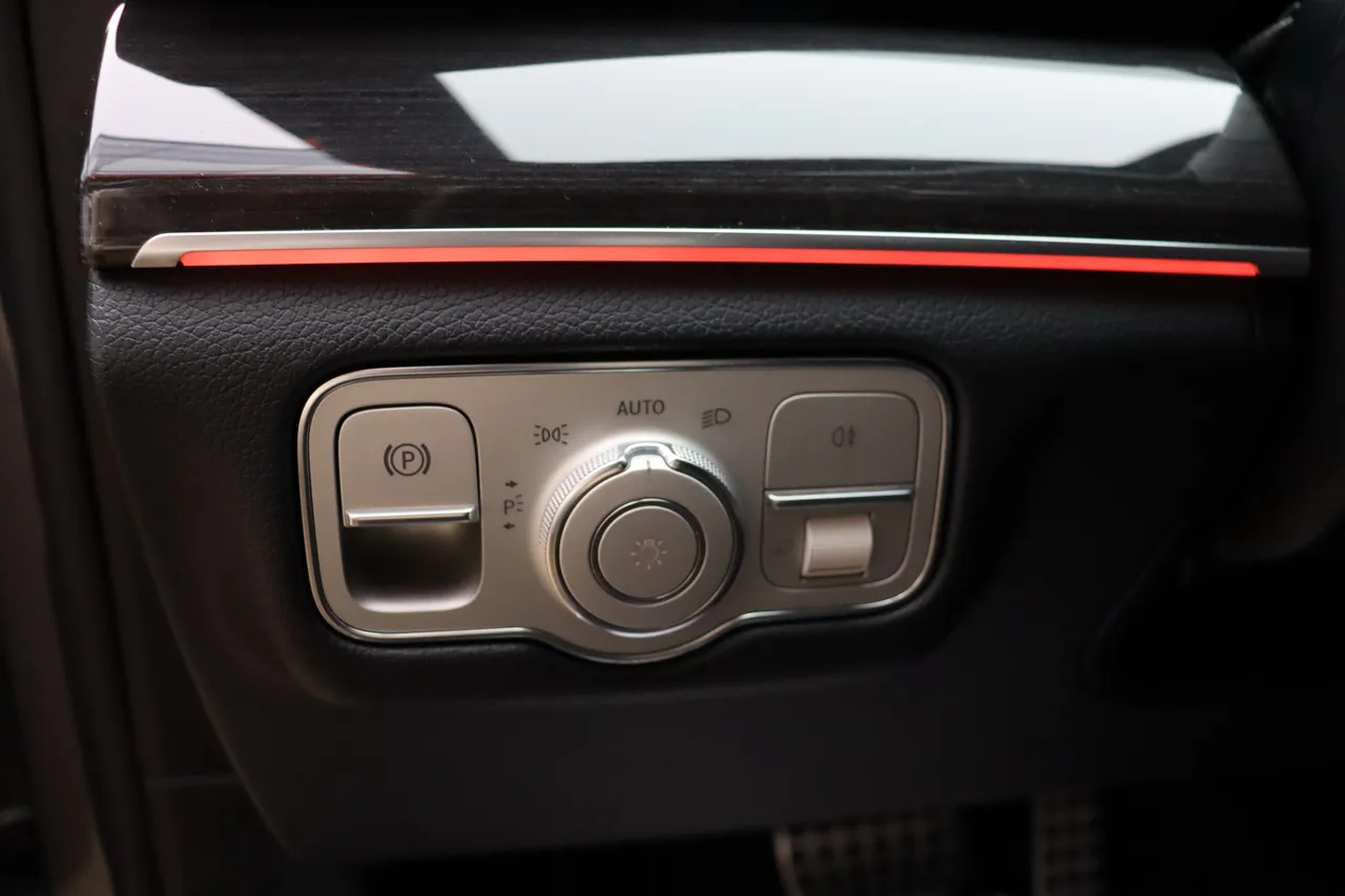 Mercedes-Benz GLE - фото 19