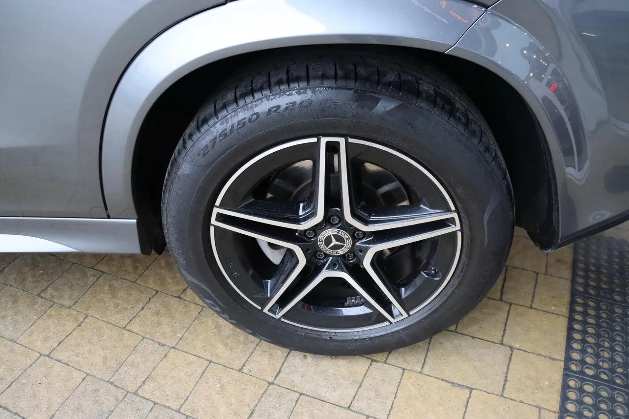 Mercedes-Benz GLE - фото 10