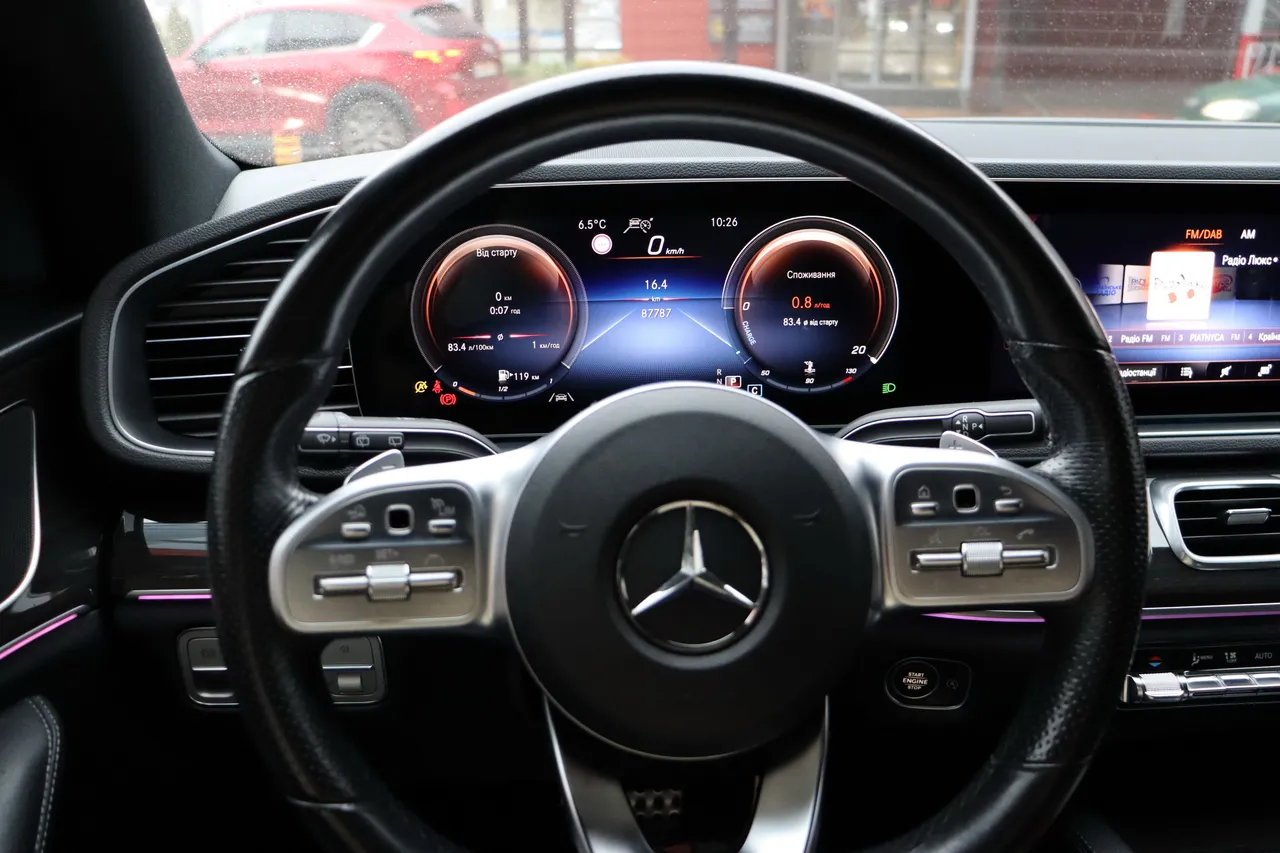 Mercedes-Benz GLE - фото 20