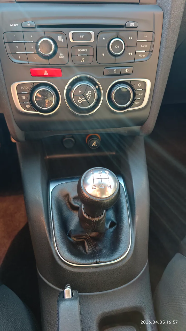 Citroen C4 - фото 21