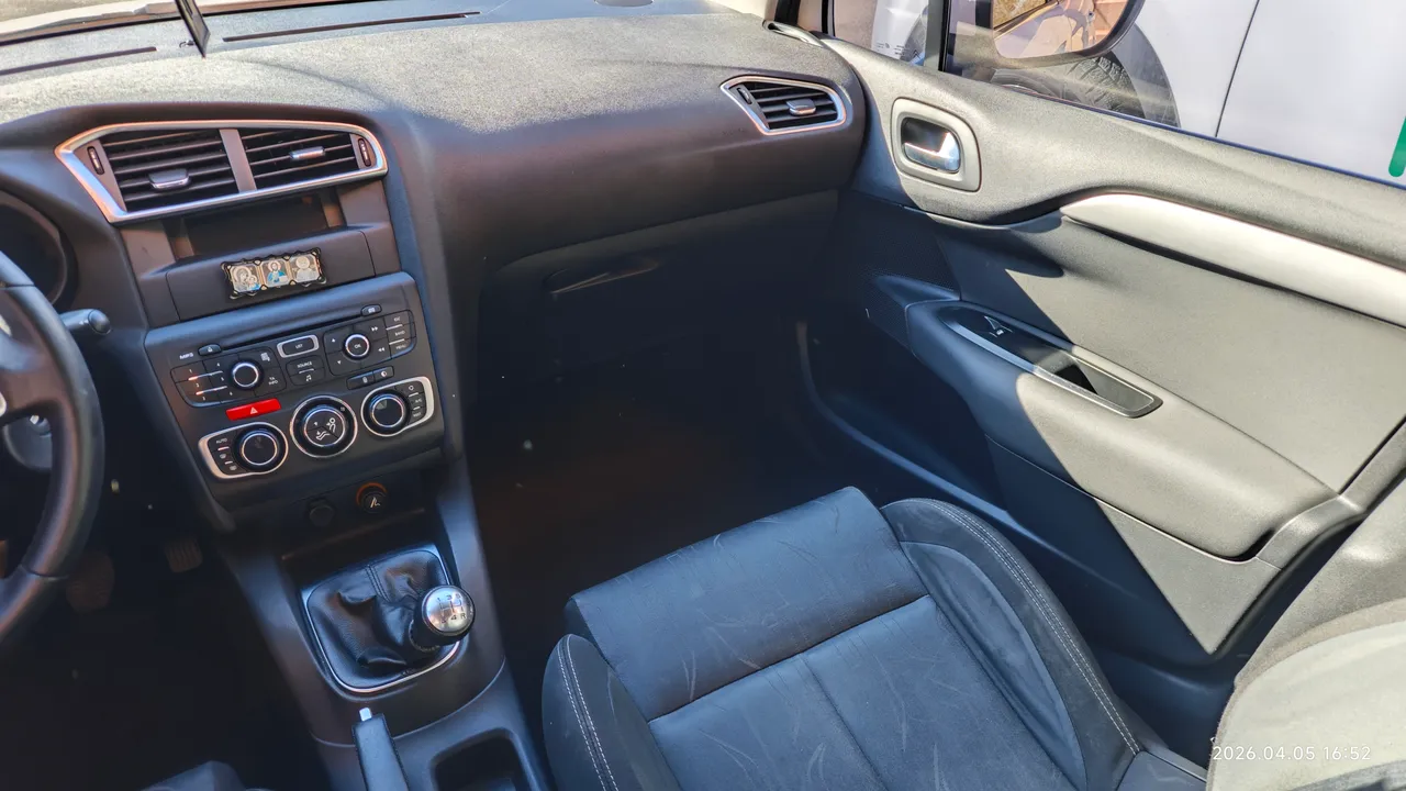 Citroen C4 - фото 11