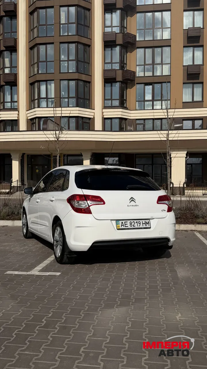 Citroen C4 - фото 6