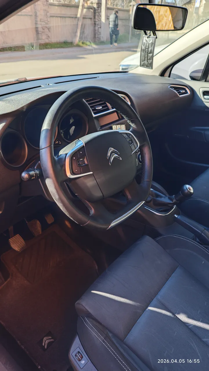 Citroen C4 - фото 19