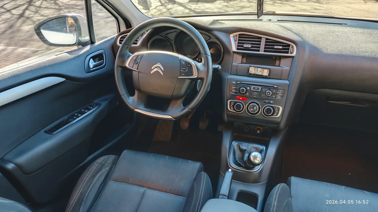 Citroen C4 - фото 12