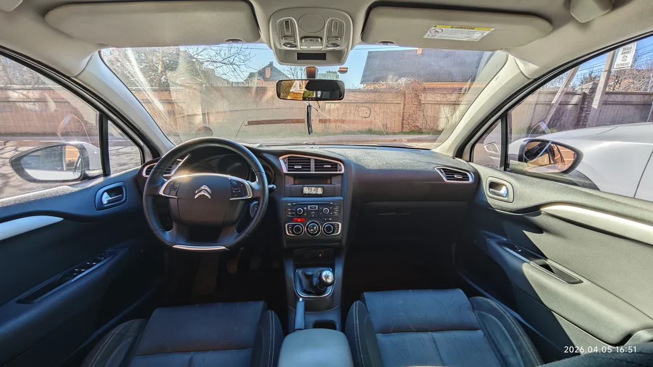 Citroen C4 - фото 10