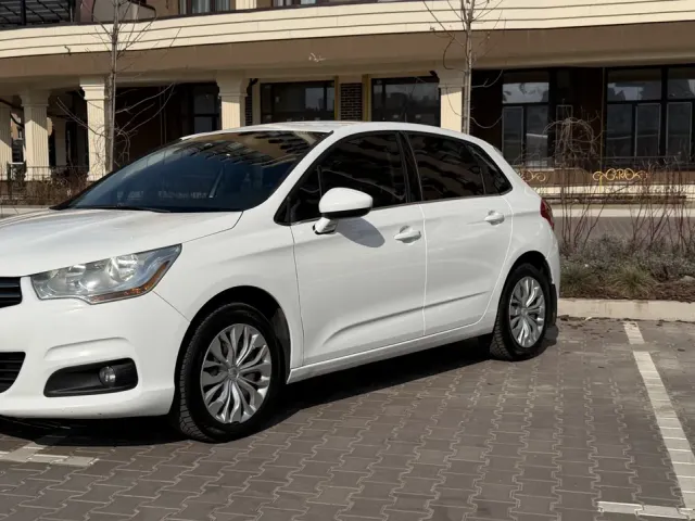 Citroen C4 - фото 2
