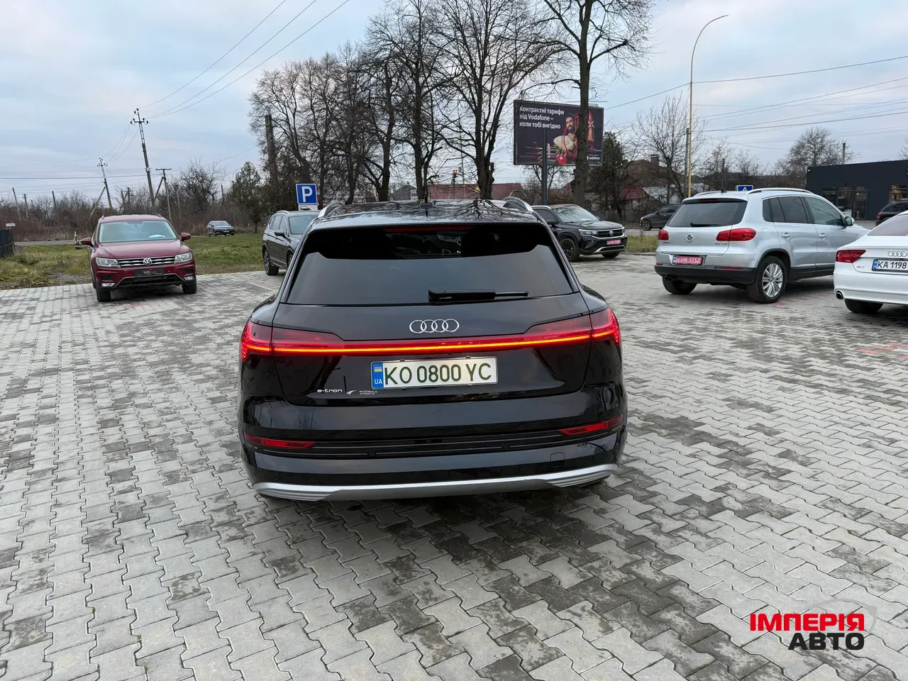 Audi e-tron - фото 11