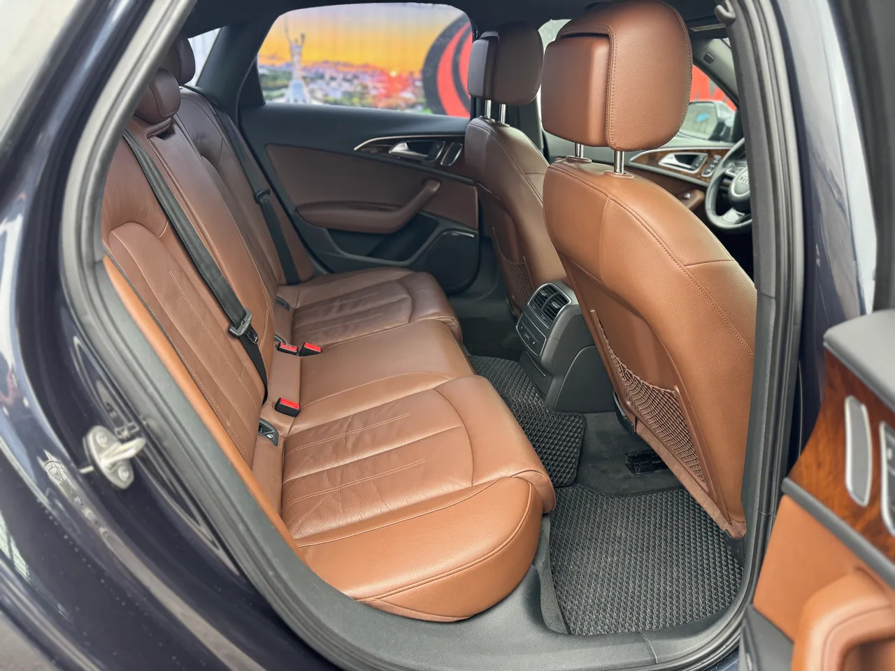 Audi A6 - фото 11