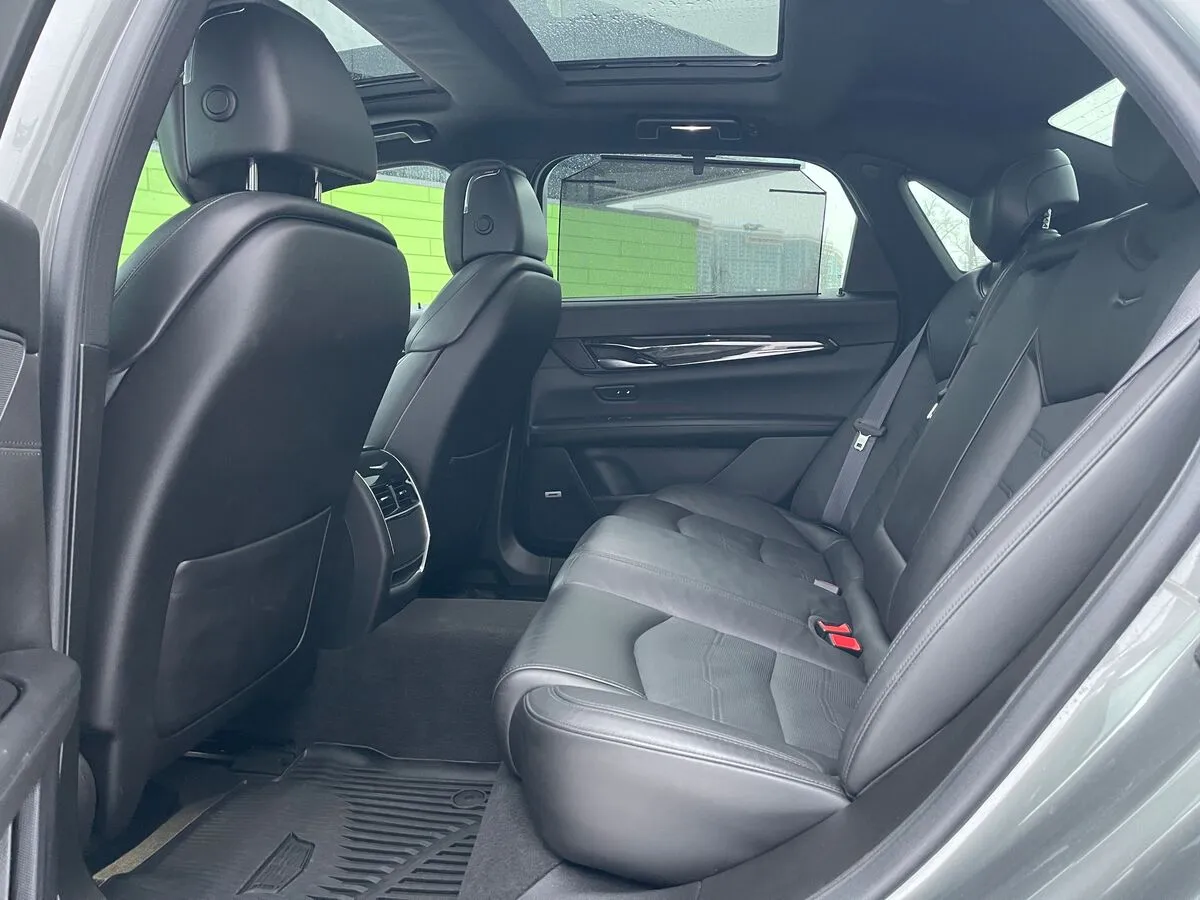 Cadillac CT6 - фото 44