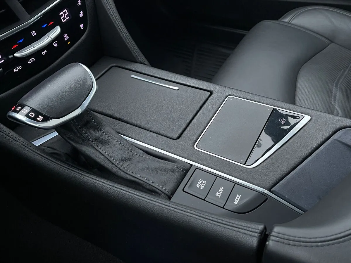 Cadillac CT6 - фото 50