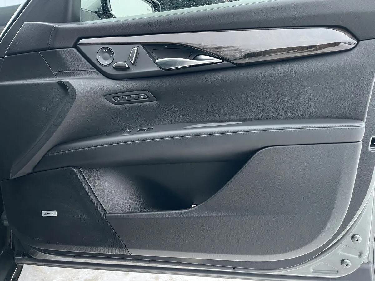 Cadillac CT6 - фото 40