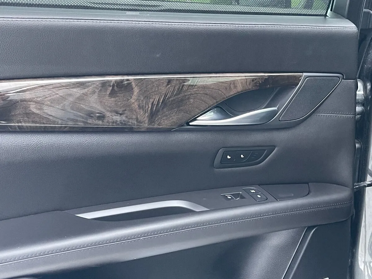 Cadillac CT6 - фото 45