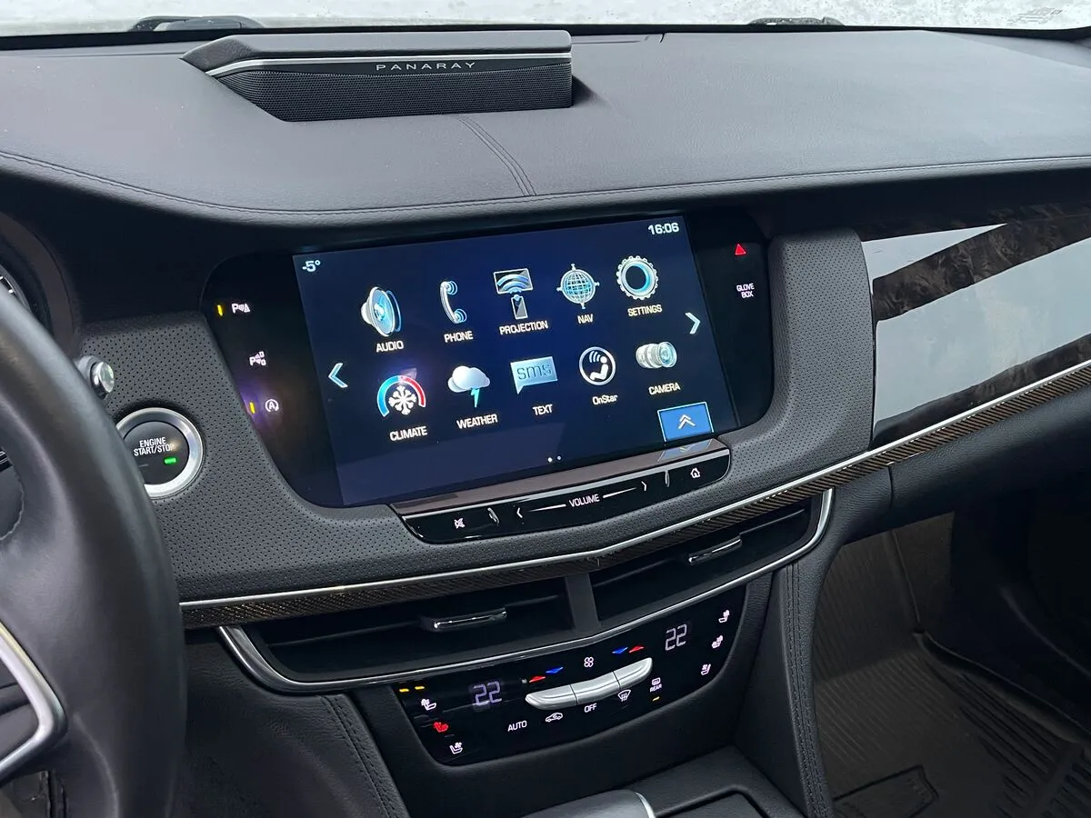 Cadillac CT6 - фото 47