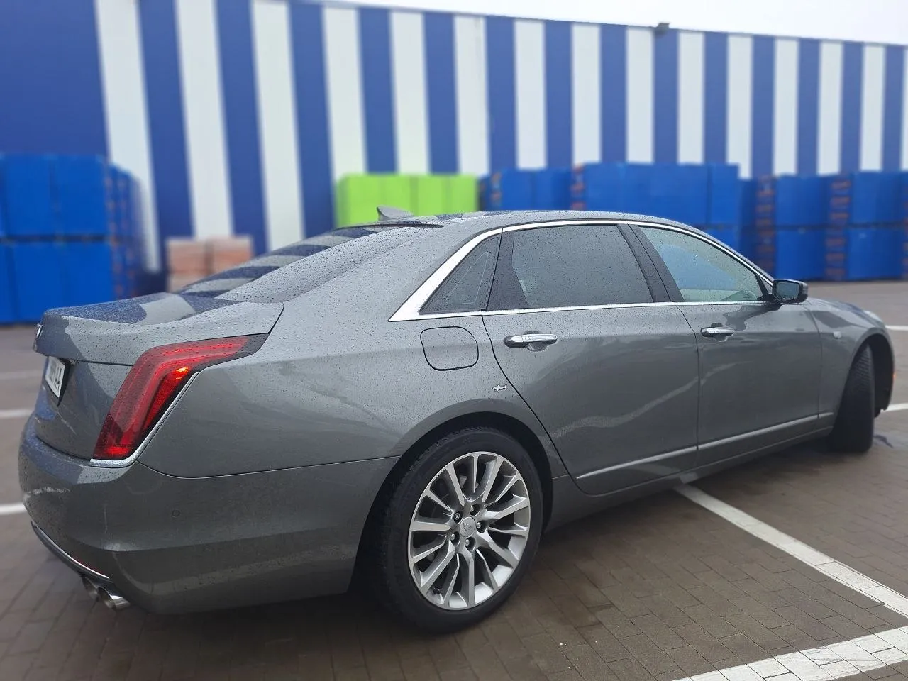 Cadillac CT6 - фото 22