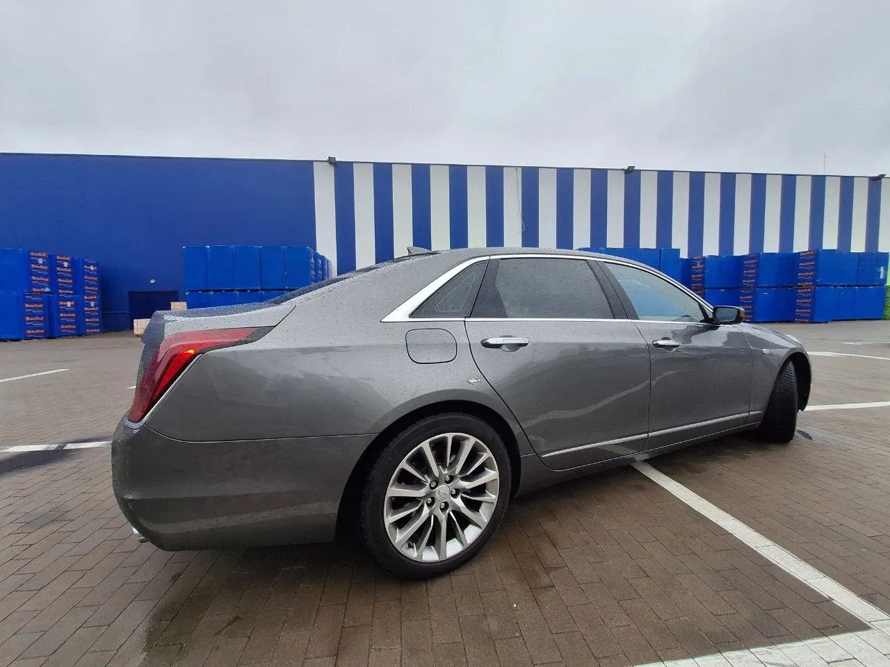 Cadillac CT6 - фото 15
