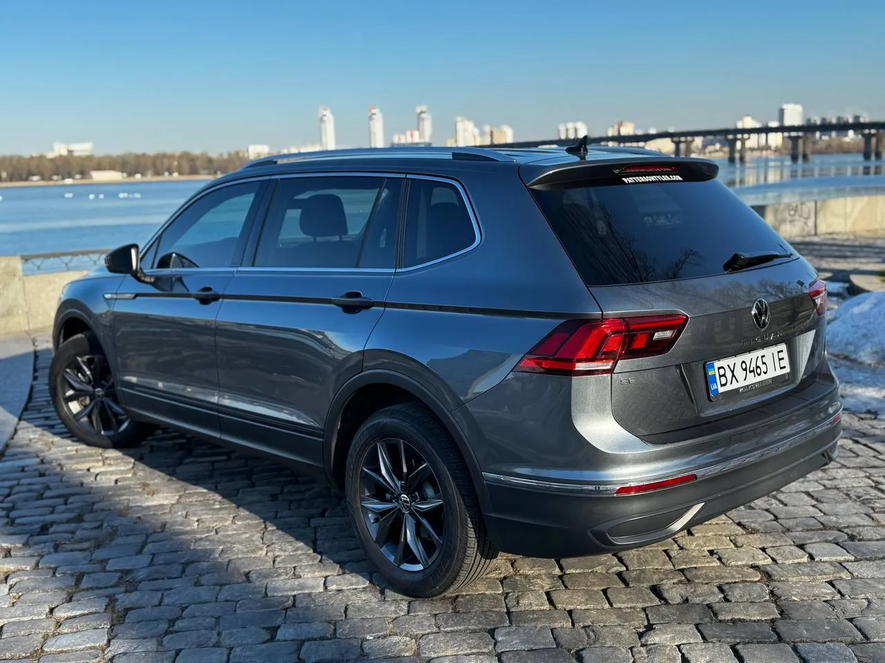 Volkswagen Tiguan - фото 9