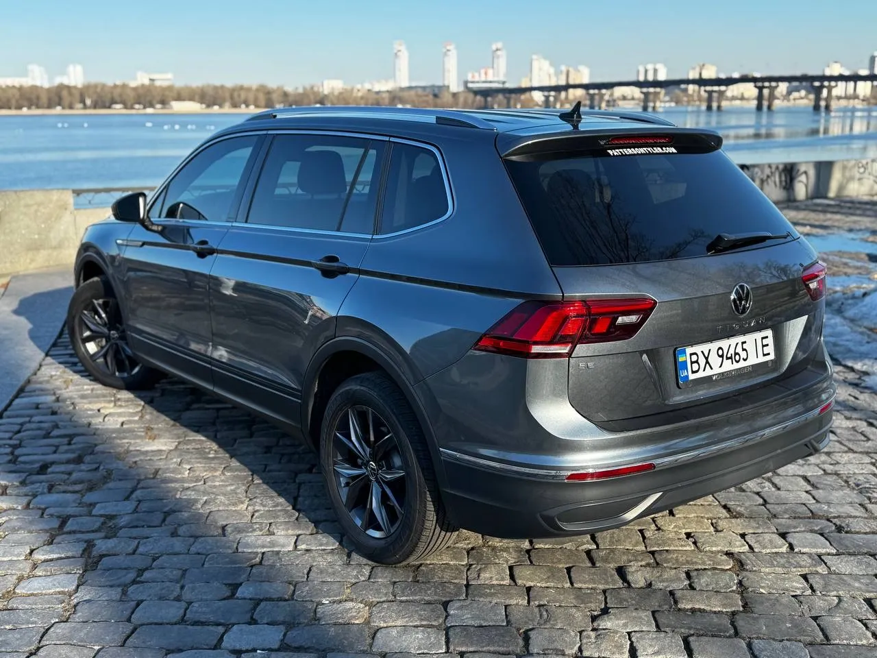 Volkswagen Tiguan - фото 10