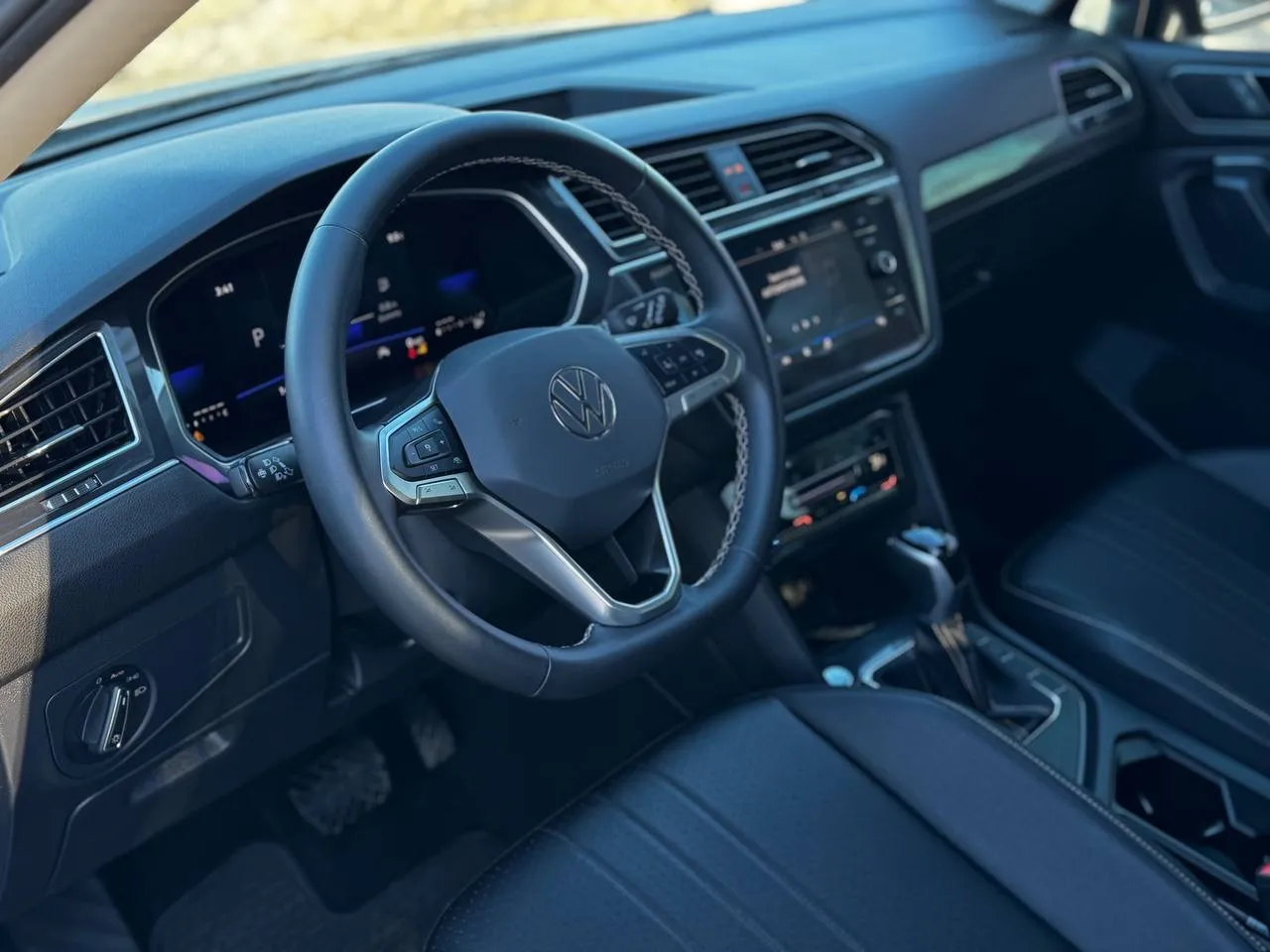 Volkswagen Tiguan - фото 30