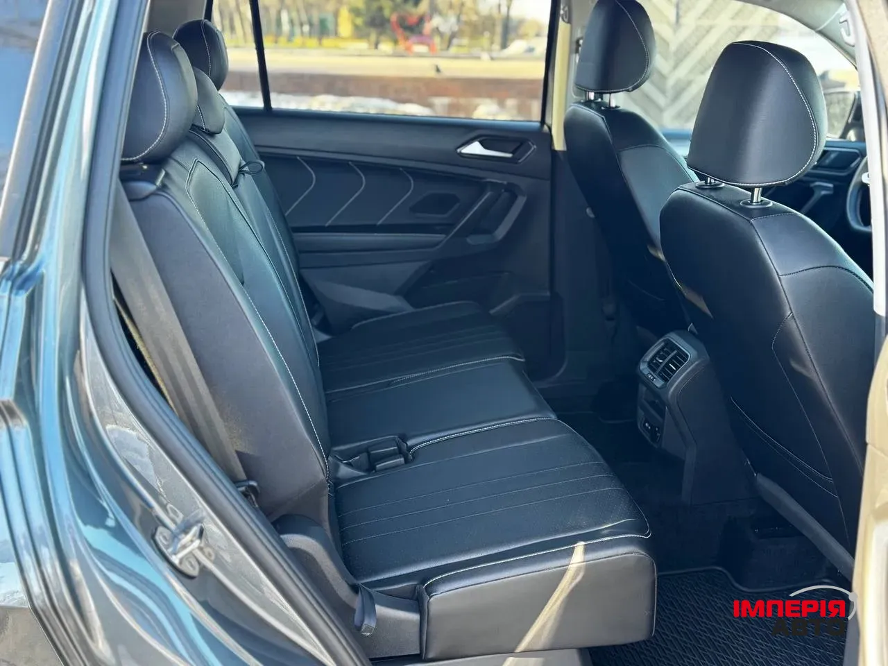 Volkswagen Tiguan - фото 25