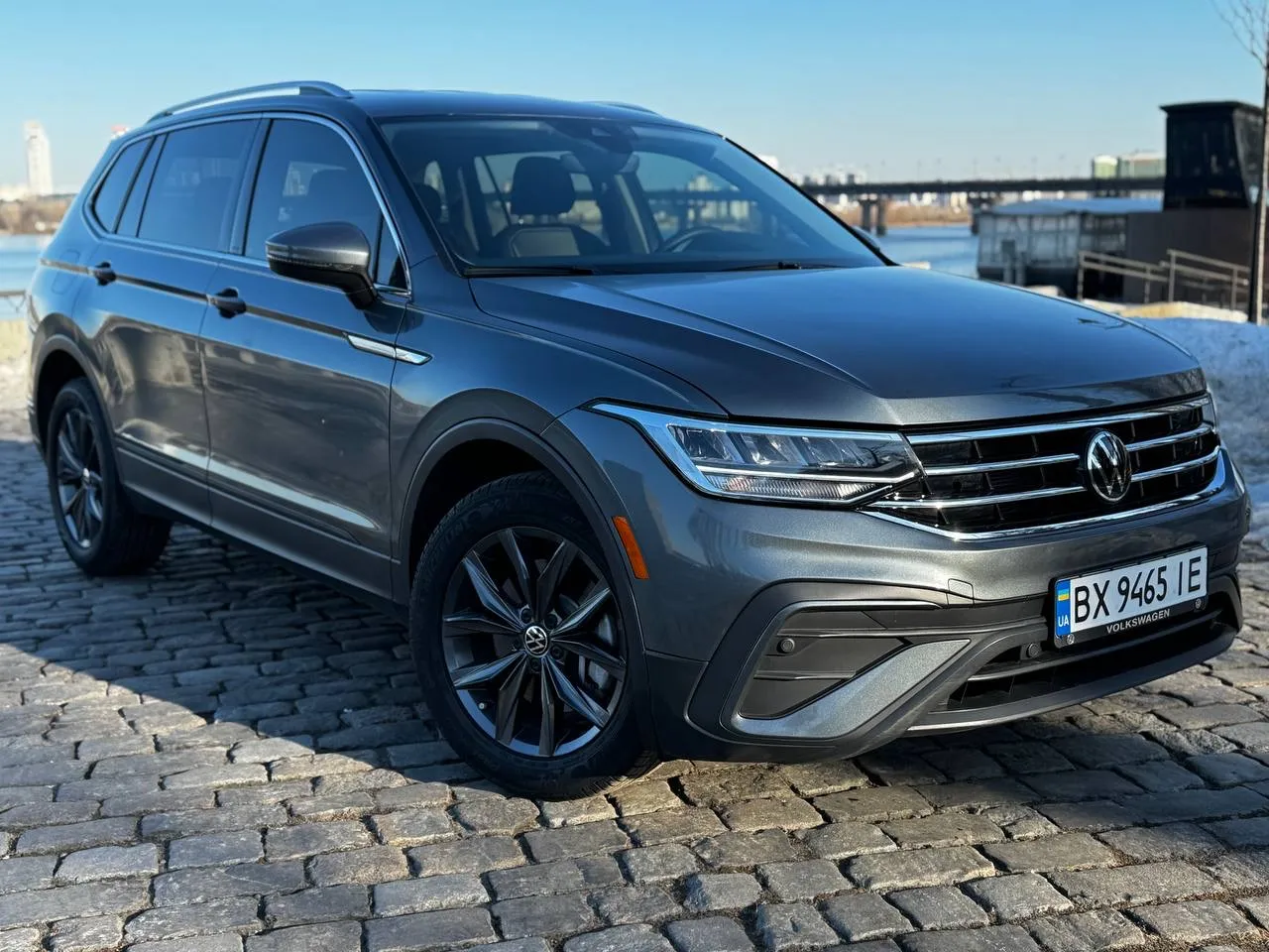 Volkswagen Tiguan - фото 4
