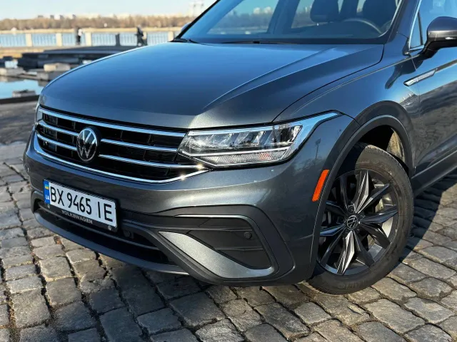 Volkswagen Tiguan - фото 2