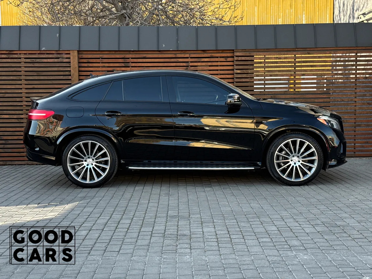 Mercedes-Benz GLE Coupe AMG - фото 8