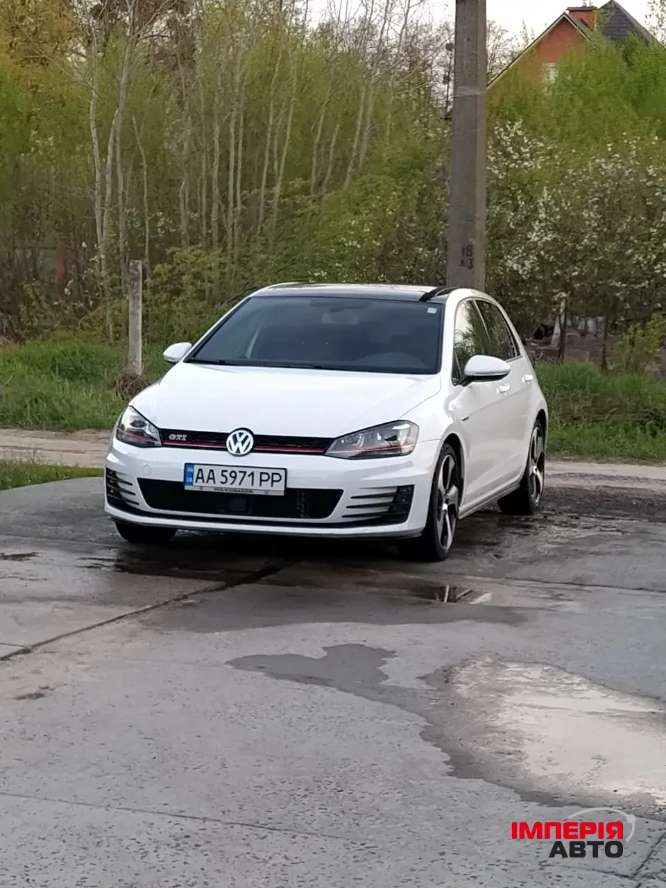 Volkswagen Golf GTI - фото 4
