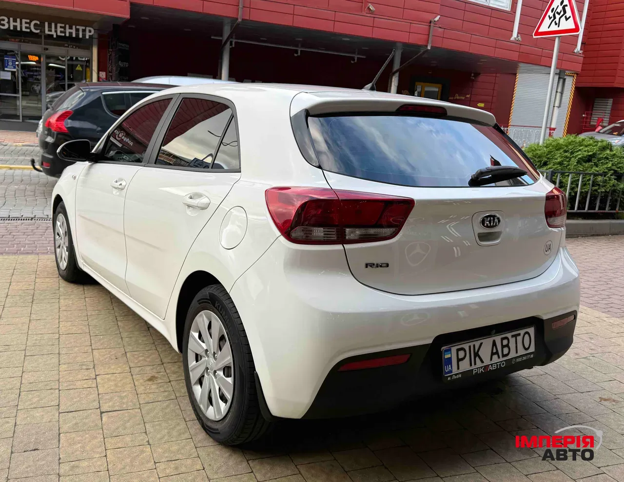 Kia Rio - фото 8