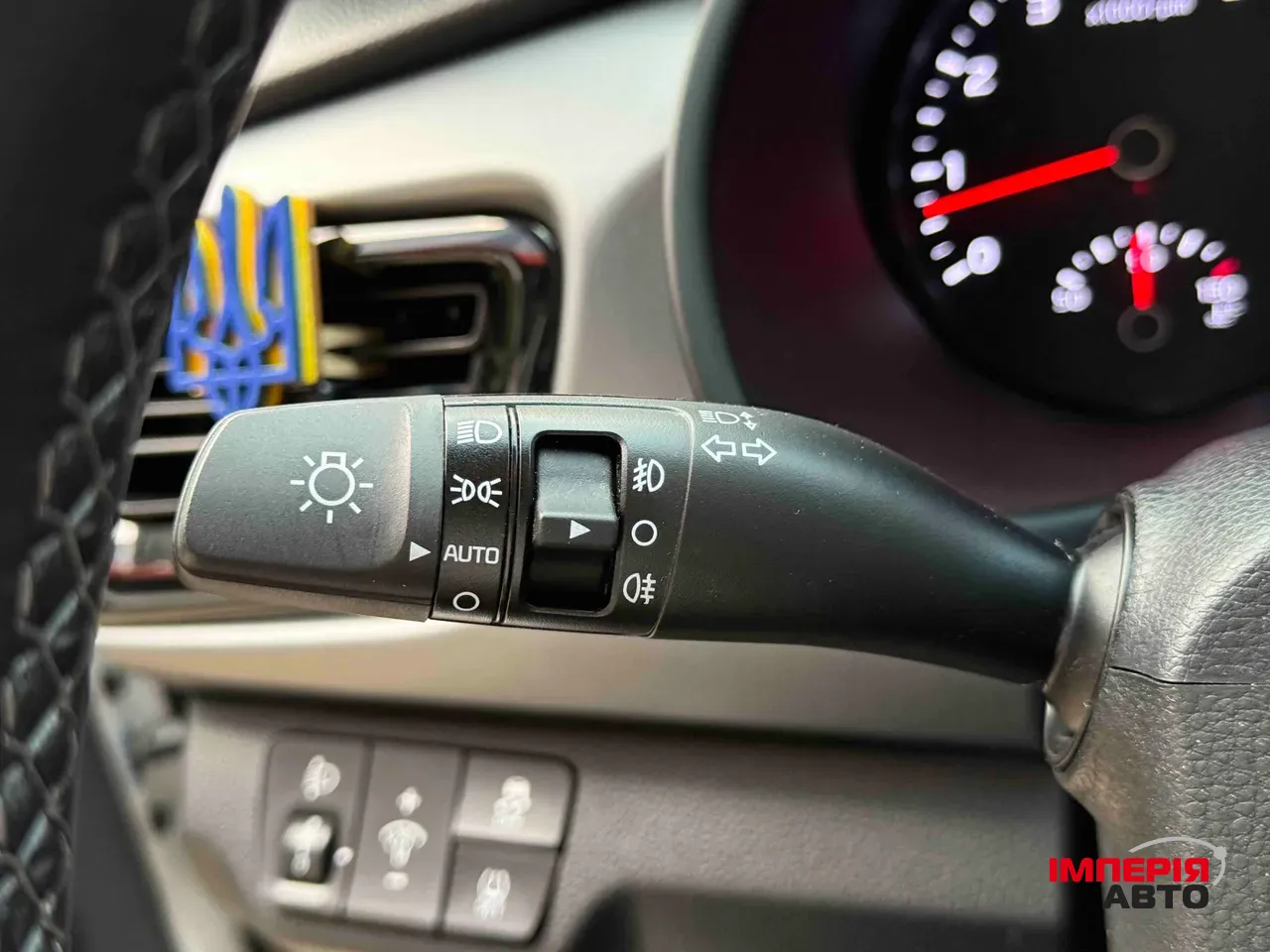 Kia Rio - фото 19